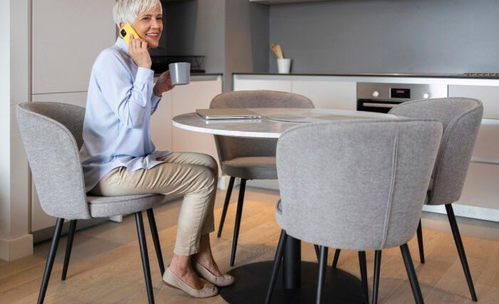 Gdzie postawić stół okrągły rozkładany, by wykorzystać każdy metr